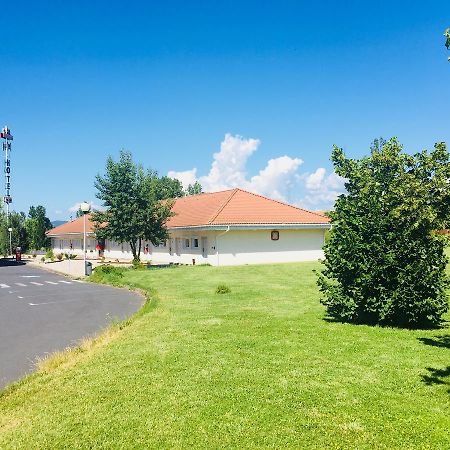 Hotel Evan Lempdes sur Allagnon Esterno foto