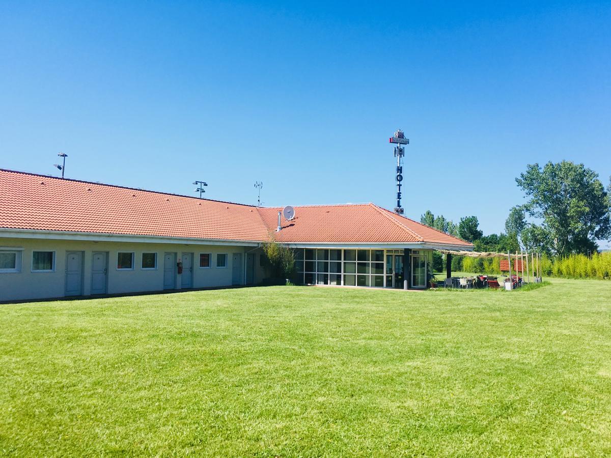 Hotel Evan Lempdes sur Allagnon Esterno foto